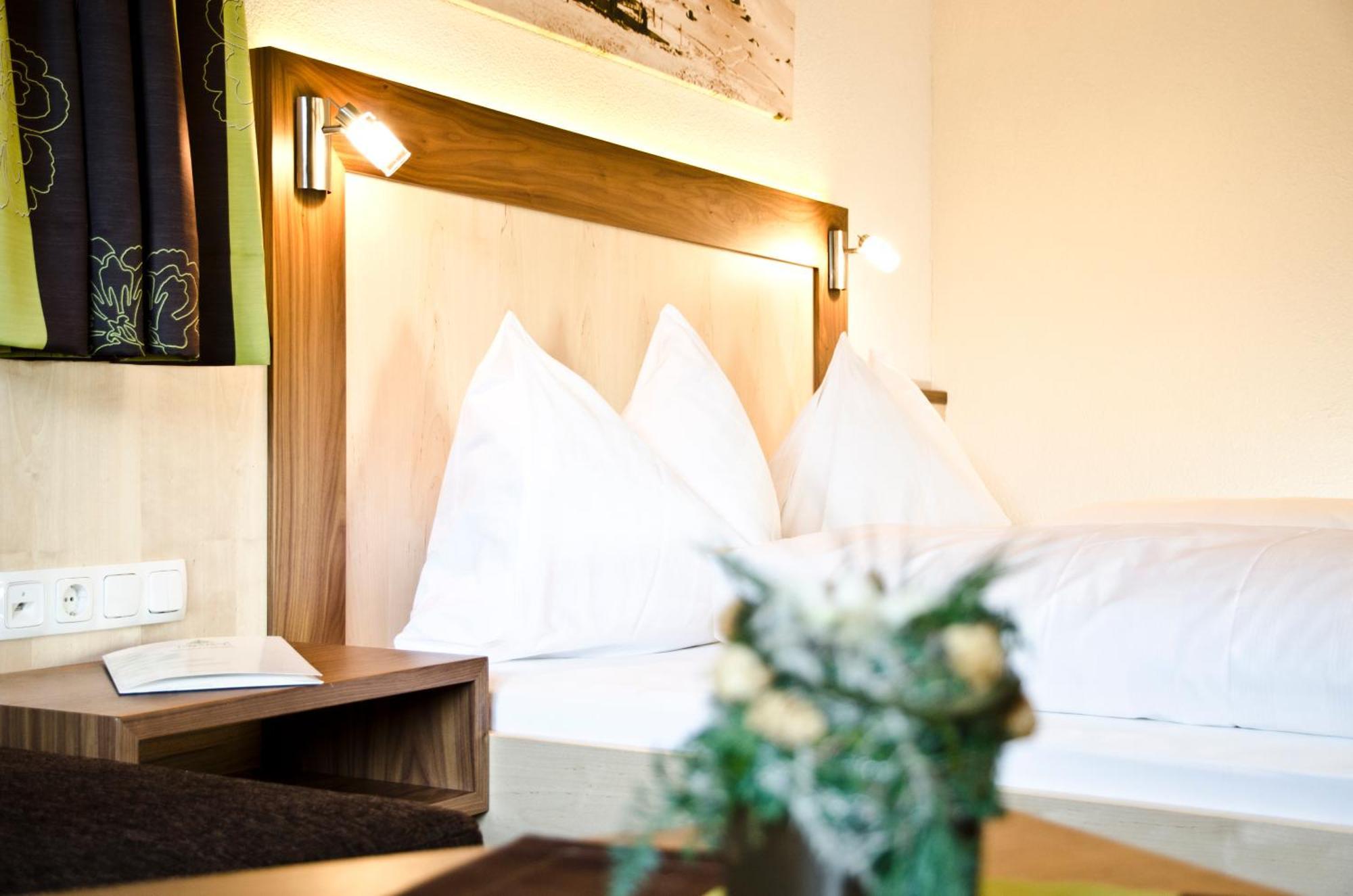 Hotel Tannenhof イシュグル エクステリア 写真