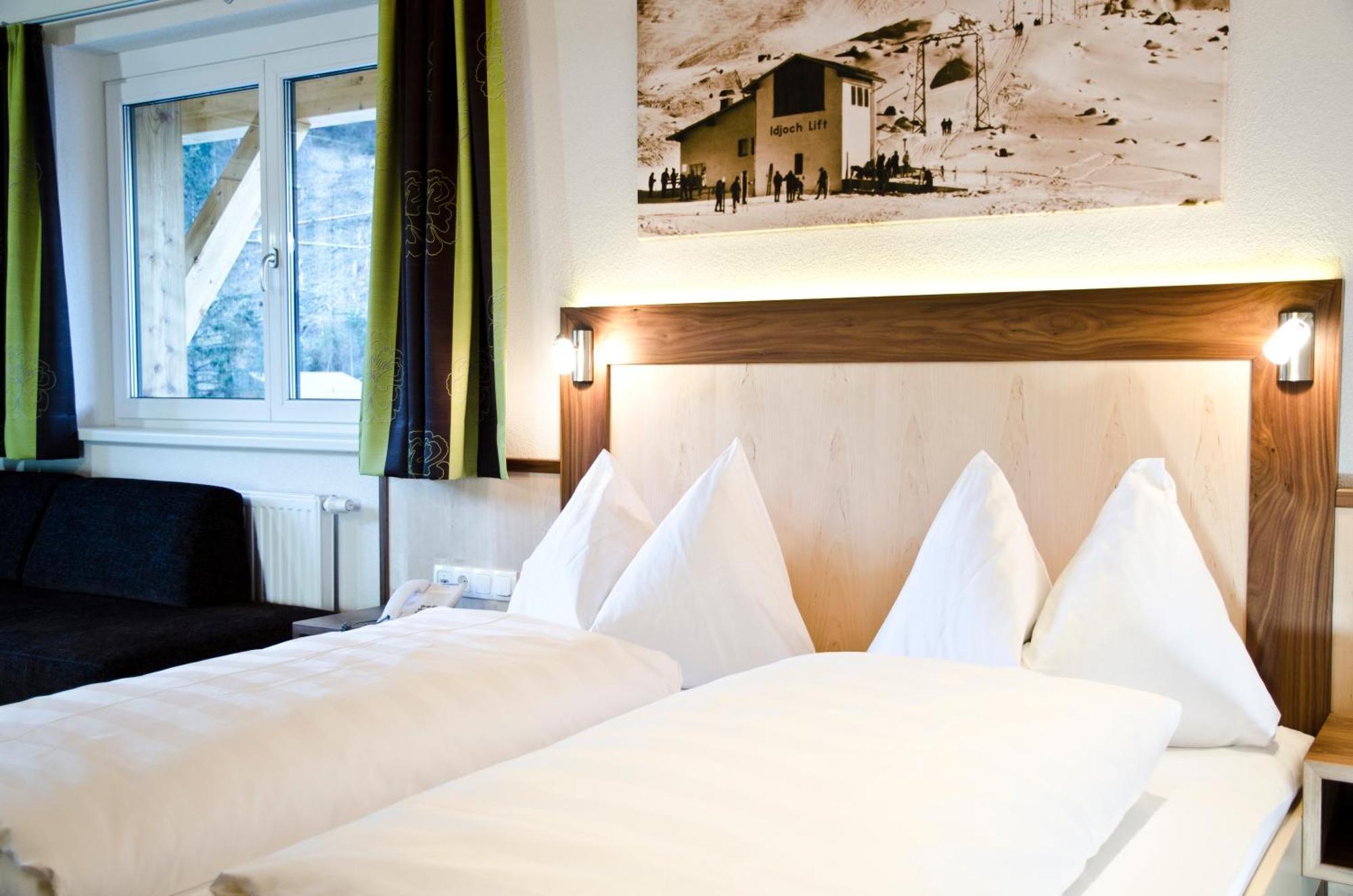 Hotel Tannenhof イシュグル エクステリア 写真