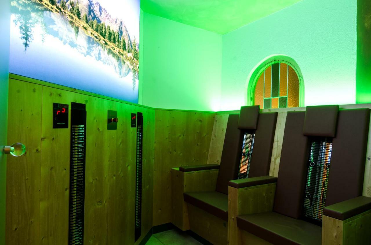 Hotel Tannenhof イシュグル エクステリア 写真